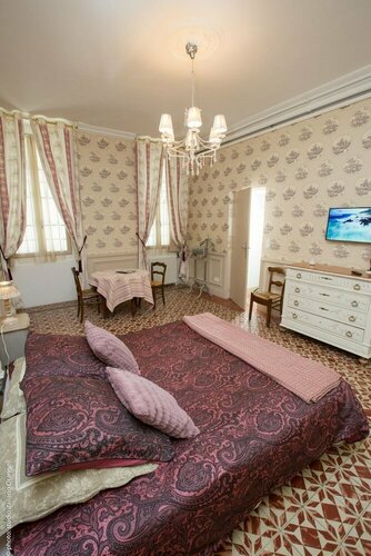 La Petite Saunerie, Забронировать Отель Авиньон ViaRhona
