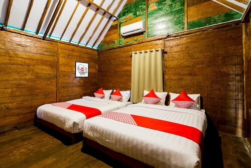 Roemah Gladak Kebon Sidoluhur by Oyo Rooms, Rezervovat Hotel Yogyakarta hotely s parkováním, Parkování