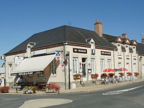 Hôtel de la Place, Buchen Sie Hotel Germigny-des-Prés 