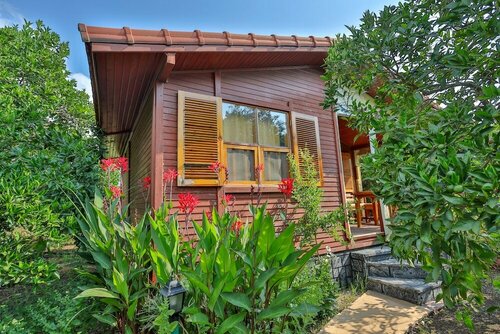Three Islands Bungalow