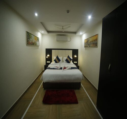 Hotel Suraj Grand, Забронировать Отель Нандьял штат Андхра-Прадеш
