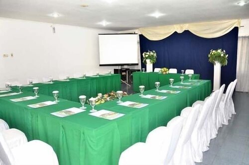 Bahari Inn Tegal, Réserver Hôtel Tegal 