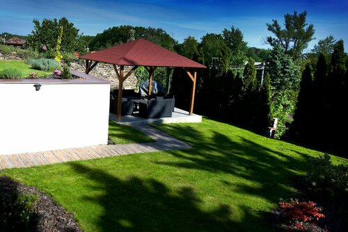 Pension Falconi, Забронировать Гостевой дом Колин Центральной Богемии