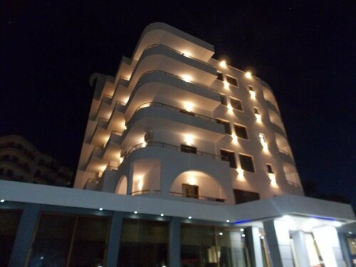 Hotel Mediterrane, Boek Hotel Sarandë Vlorë County