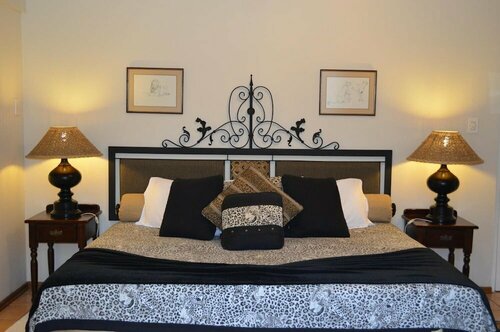 Kingston House B&B, Забронировать Отель «постель и завтрак» Отели Умхланга с парковкой, Парковка