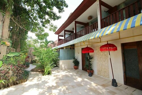 Petit Hotel Bali, Забронировать Отель Отели провинции Бали 4 звезды, 4*