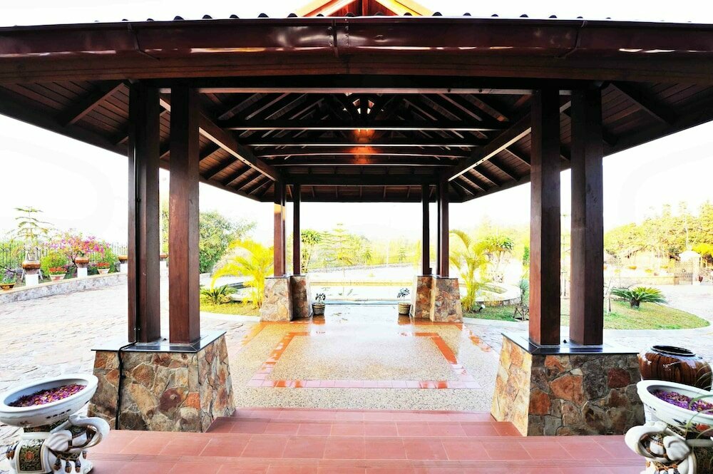 Crest Villa Mansion