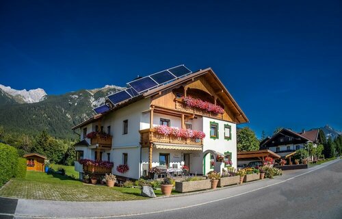 Gästehaus Schönberg, Забронировать Апартаменты/квартира Отели Лойташ с парковкой, Парковка