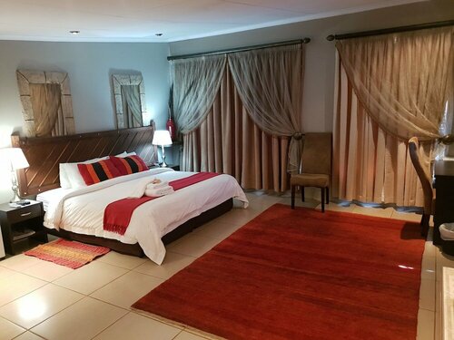 Fa Trez Guest House and Spa, Book Pension Hoteller i Pretoria med pool, Swimmingpool