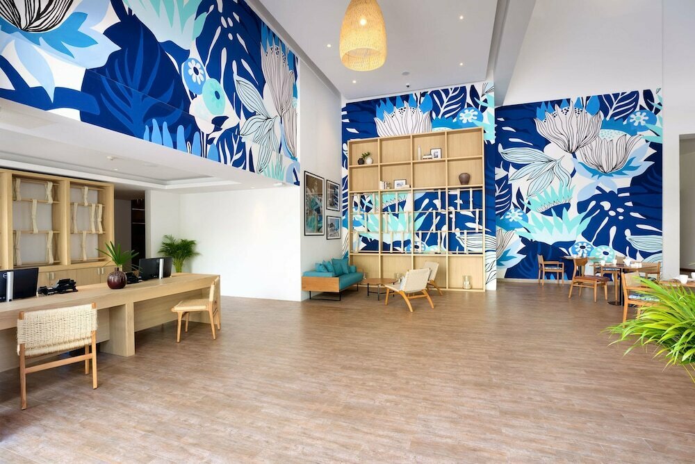 OUTRIGGER Surin Beach Resort