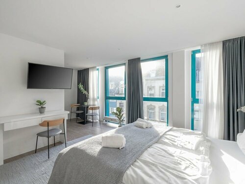 Limehome Köln Friesenplatz - Digital Access, Забронировать Апарт-отель Отели Кельна с парковкой, рядом с Церковь Святого Гереона, Парковка