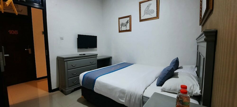 Smart Hotel Tlogomas