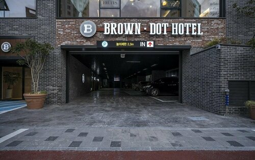 Masan Yangdeok Brown Dot
