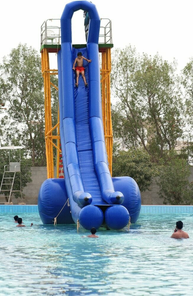 Dreamworld Resort