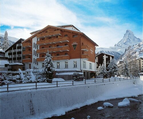 Alpine Hotel Perren, Varaa Hotelli Zermatt hotellit, joissa on uima-allas, Uima-allas