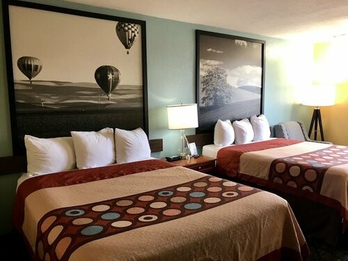 Super 8 by Wyndham Union Gap Yakima Area, Book Mini-hotel Hoteller i Washington (state) med parkering, Parkering