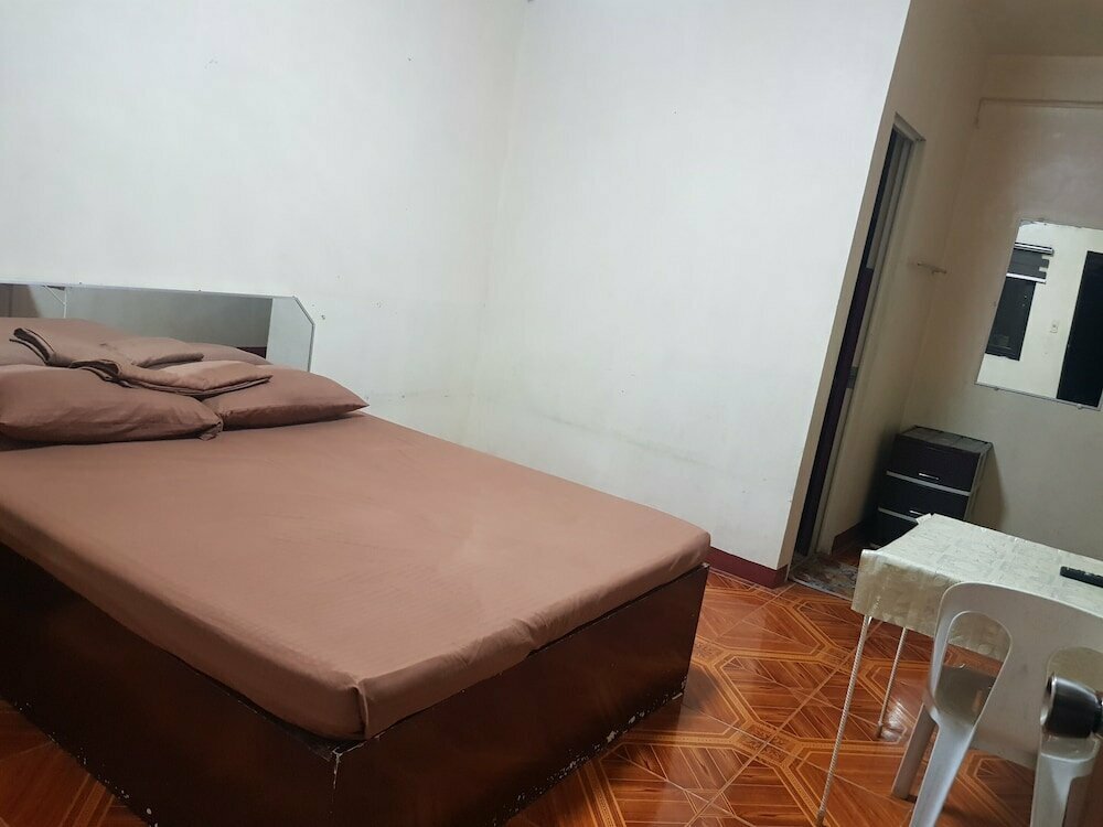 Enriquez Lodge