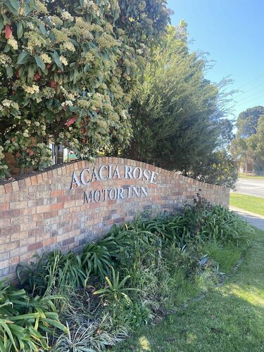 Acacia Rose Motor Inn, Забронировать Мини-отель Бархэм Murray River, рядом с Исторический музей Border Flywheelers Club Inc.