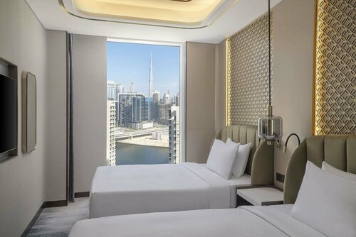 Embassy Suites By Hilton Dubai Business Bay, Забронировать Отель Отели Эмирата Дубая с парковкой, рядом с Marasi Marine Transport Station, Парковка
