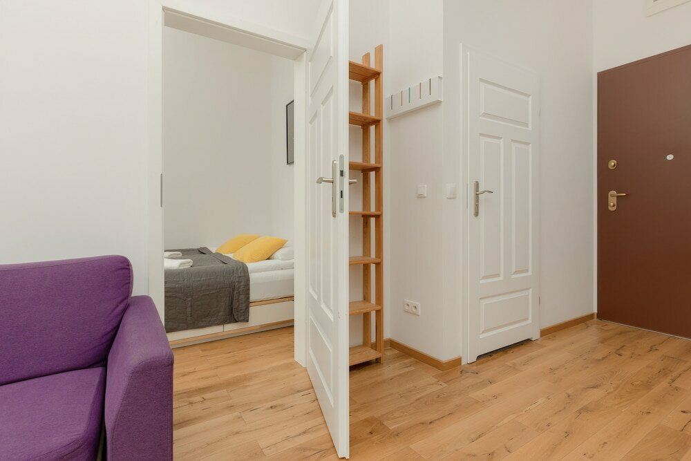Apartment Warsaw Targowa by Renters
