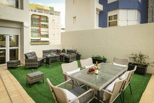 Seasons Hotel - Resort on The Beach, Забронировать Курортный отель СПА-отели Центрального Округа Израиля, SPA-услуги