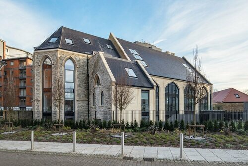 Brentford  St Georges Church, Забронировать Отель Брентфорд Большой Лондон