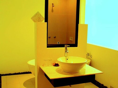 The Benoa Beach Front Villas & Spa, Забронировать Курортный отель Отели Нуса-Дуа 3 звезды, 3*