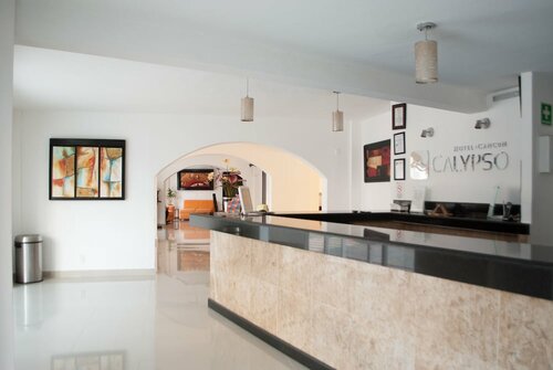 Hotel Calypso Cancun, Забронировать Отель Отели Канкун с завтраком, рядом с Башня Torre Escenica, Завтраки