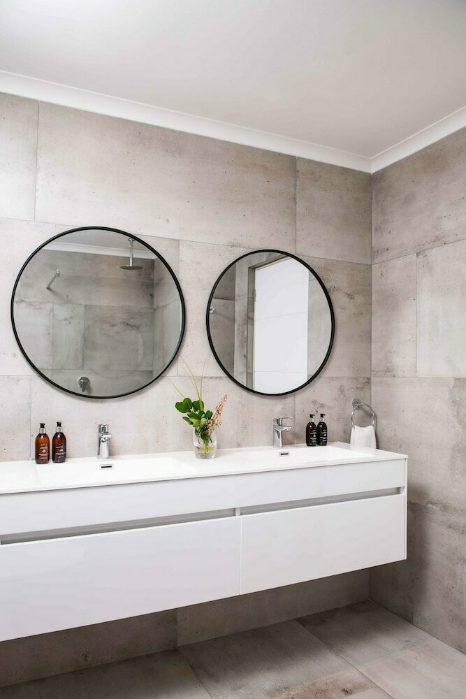Modern Camps Bay Apartment