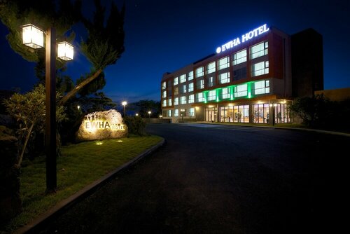 Ewha Hotel, Забронировать Отель Jeju City Чеджу, рядом с Католическая церковь Схинджеджу