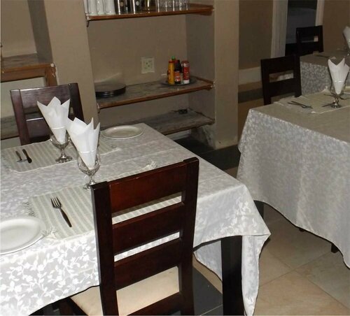 Silver Plum BnB, Book Bed and Breakfast Hoteller i Eastern Cape med parkering, Parkering