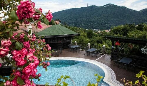 Hotel Belvedere, Rezerwuj Hotel Hotele w Brasov z basenem, Basen