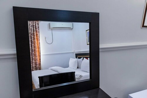 Bristlecone Suites and Apartments, Забронировать Апартаменты/квартира Отели Абуджа с бассейном, Бассейн