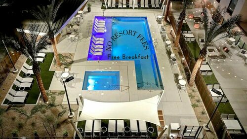 Hampton Inn & Suites Las Vegas Convention Center - No Resort Fee, Prenota Resort Hotel a Paradise. con parcheggio, Parcheggio