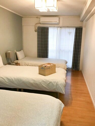 Shinsaibashi Family House, Забронировать Отель Отели Осаки с парковкой, рядом с Adam Lounge, Парковка