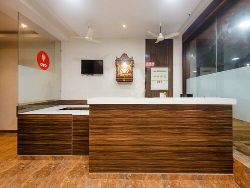 OYO 12894 Bunty Residency, Забронировать Отель Отели Махап с завтраком, Завтраки