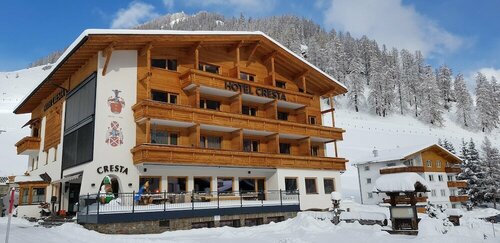 Hotel Cresta, Забронировать Отель Отели Замнаун с завтраком, Завтраки