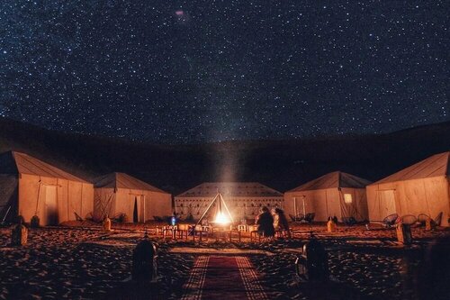 Sleep In Luxury Tent In Desert, Забронировать Гостевой дом Мерзуга Эр-Рашидия