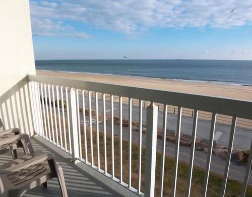 The Oceanfront Inn - Virginia Beach, Забронировать Отель Вирджиния-Бич Виргиния, рядом с Фитнес-парк Hillier Ignite