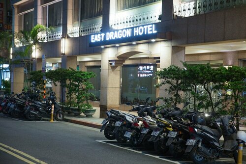 East Dragon Hotel, Забронировать Отель Wanhua District Тайбэй, рядом с Armed Forces Museum