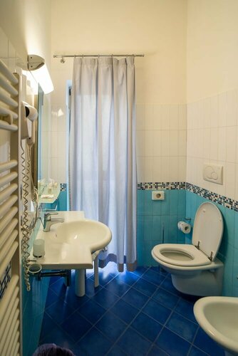 Hotel Insteia, Забронировать Отель Полла Чиленто