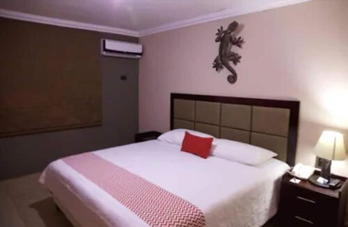Ramada Tikal Isla De Flores Hotel, Reservar Hotel Hotéis em Flores com estacionamento, Estacionamento