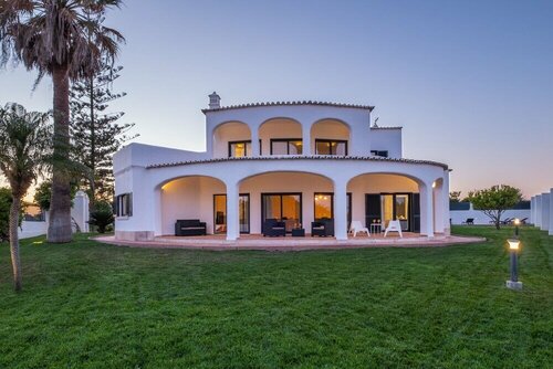 Villa Benagil Boutique by Algarve Vacation, Забронировать Бутик-отель Отели Карвоэйру с бассейном, рядом с Пещера Бенагил, Бассейн