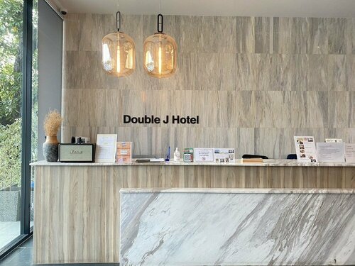 Double J Hotel, Забронировать Отель Nong Pa Khrang Чиангмай