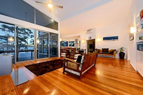 Cloudy Bay Lagoon Estate, Book Feriehus Tasmanien hoteller med parkering, Parkering