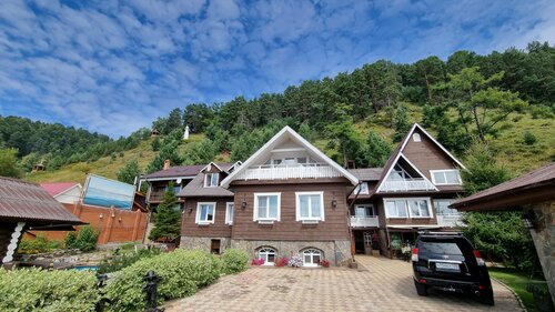 Malina, Забронировать Отель Отели Листвянка с бассейном, Бассейн