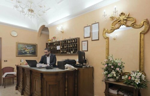 Hotel Oriente, Забронировать Отель Вокзал Термини 