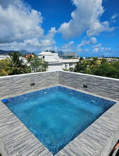 Rooftop Garden Jacuzzi Luxury Villa, Забронировать Отель Отели и гостиницы Блэк-Ривер, Отель