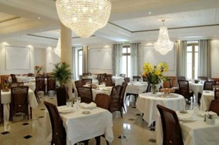 Hotel du Parc, Book Hotel 3-stjernede hoteller i Villefranche-de-Rouergue, 3*