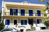 Vincenzo Family Rooms, Забронировать Отель Тинос Тинос, рядом с Порт Тиноса